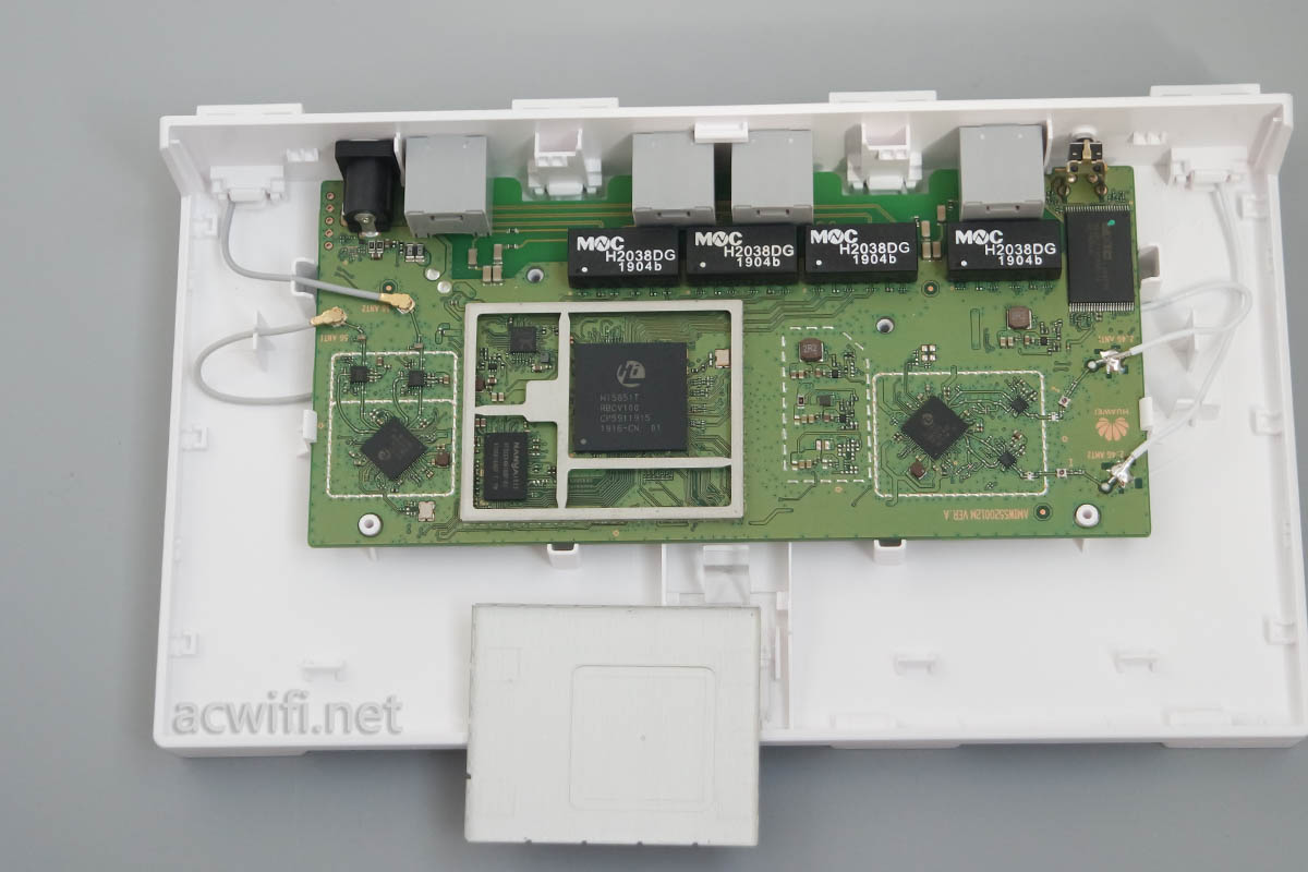 华为路由WS5200凌霄四核版怎么样？拆机评测